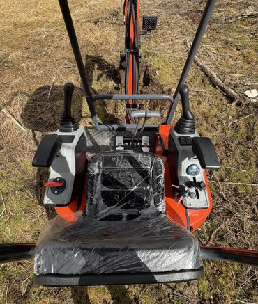 Groundhog SH14G PRO Mini Excavator