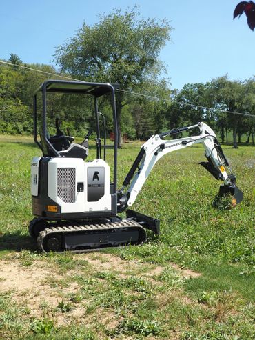 Groundhog BH20D-2 Mini Excavator