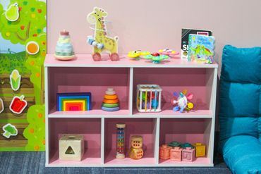 Playhouse small toys for kids/infants - Playhouse Paradise MI