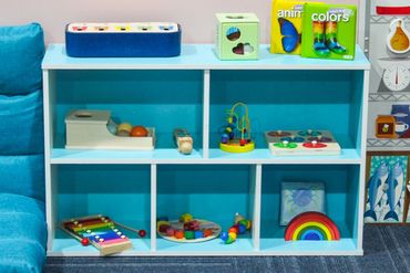 Playhouse small toys for kids/infants - Playhouse Paradise MI