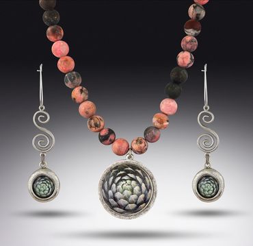 Desert Botanical Gardens
Earring & Pendant Set
$125