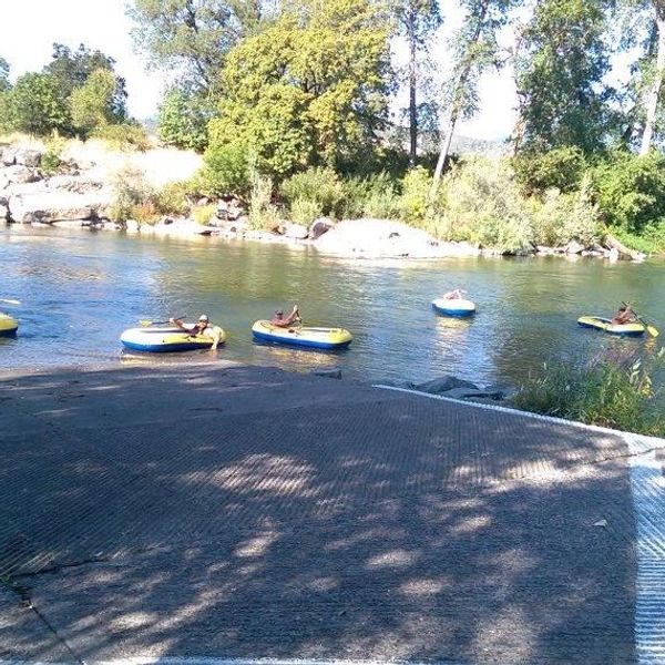 3-4days of relaxing in a stress free atmosphere, food, outdoor activities, group therapy, consulting