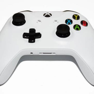 XBOX 1 CONTROLLERS