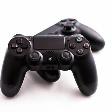 PS4 CONTROLLERS