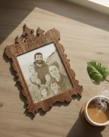 Geniş Aile fotoğrafı ahşap kazıma