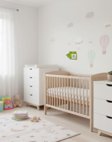 priz ve lamba çerçevesi hayvan figürlü