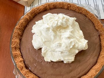Chocolate Pudding Pie © Kate Young 2022