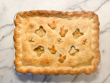 Pear Picnic Pie © Kate Young 2022