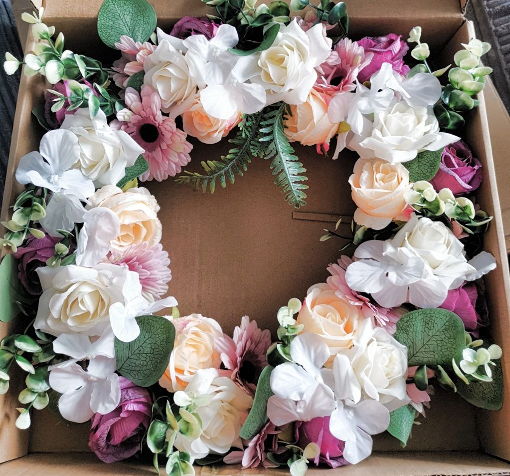 Memorial Wreaths to Door Wreaths