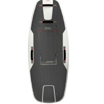 8900 EUR