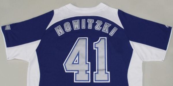 Dirk Nowitzki jersey