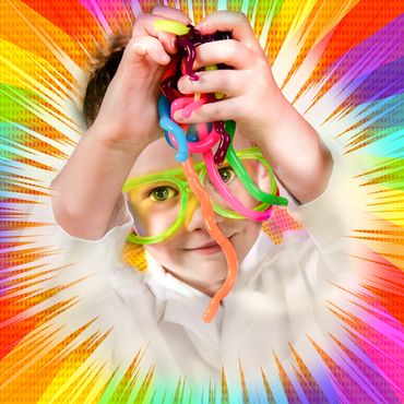 Young children make rainbow worms with the Professor JellyBean, Freaky Goo Worm science experiment