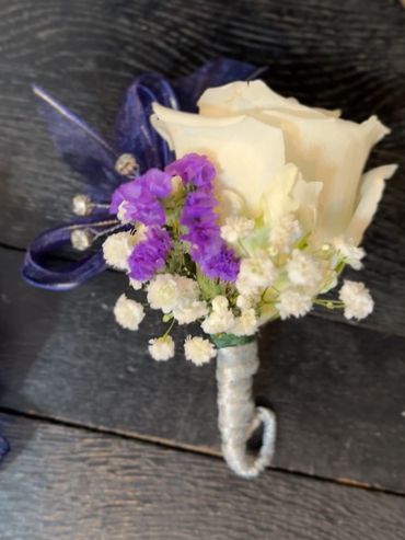 Boutonnieres  for weddings, prom, graduation, or any big milestone.