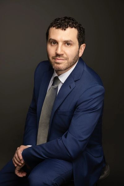 Private Lumbar Spine Surgery Canada
Private Back Surgery
Microdiscectomy Laminectomy