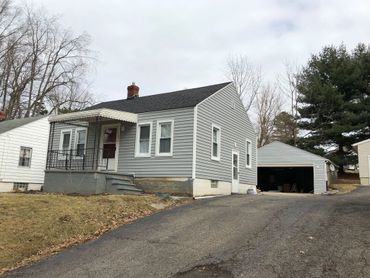 Beautiful bay window installed in Cleveland home renovation