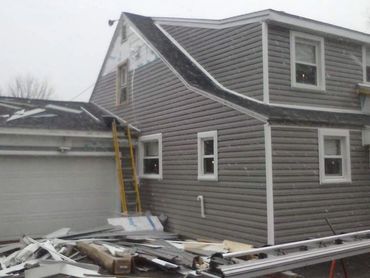 Expert siding installation by Northeastern Ohio roofing contractor