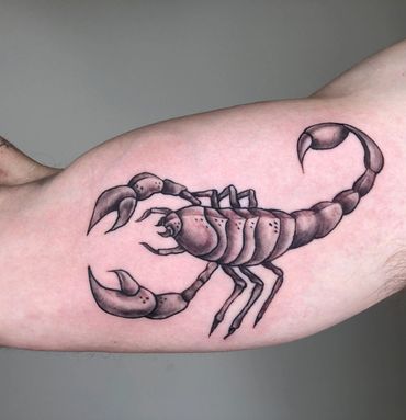 Best tattoo at the best tattoo shop in Lis Angeles by the best tattoo artist