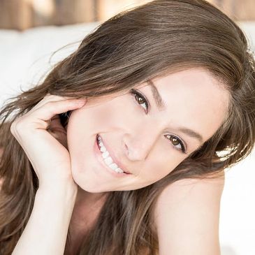 Close-up portrait of Tara Wallace, a Strategic Communications Specialist | Content & Digital Storyteller.