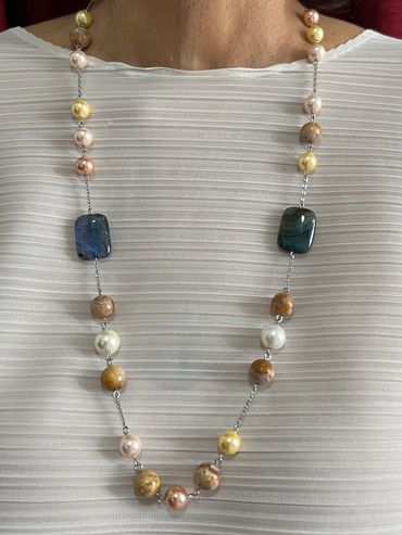 Handmade necklace with Agate and Fluorite.
