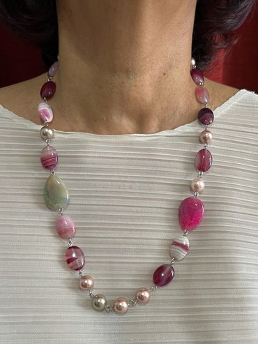 Handmade necklace with light tone Shell Pearls, puffed oval and teardrop tricolour Agate.