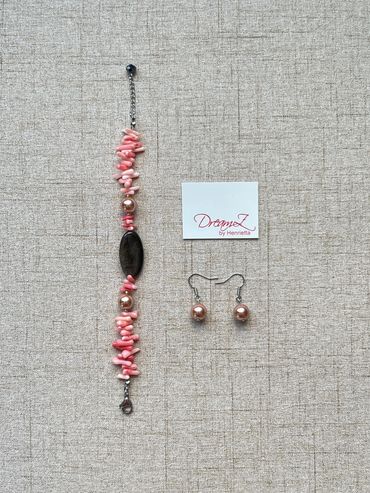 Handmade bracelet with Shell Pearls and Coral with Earrings.