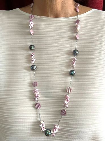 Handmade necklace
Mosaic Shell Pearl
Oyster coin Shell