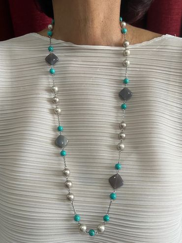 Handmade necklace with Shell Pearls, round Turquoise and puffed diamond grey Agate.
