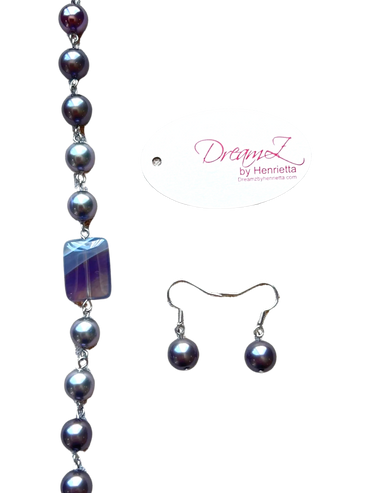 Handmade bracelet
Shell Pearls
Agate