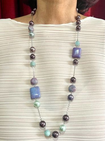 Handmade necklace
Turquoise
Shell Pearls