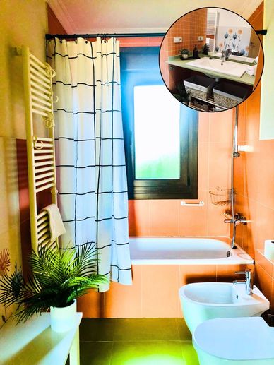 Baño de la primera planta.