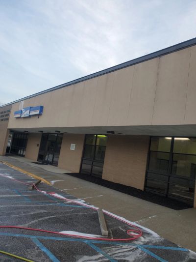 Commercial parking lot pressure washing near Simpsonville, SC
