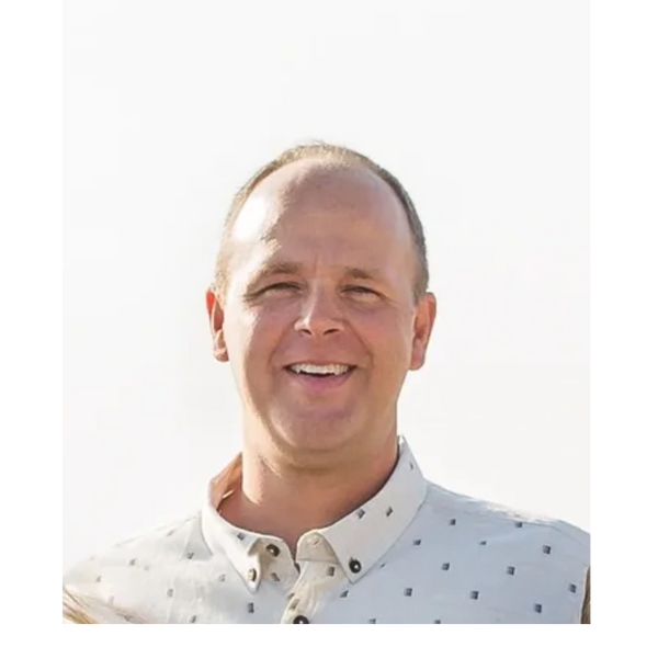 I am an experienced civil litigation attorney licensed to practice in Southern California and Utah,