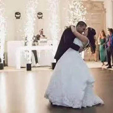 Bride & Groom First Dance