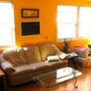 University of Delaware apartment rental with hardwood floors