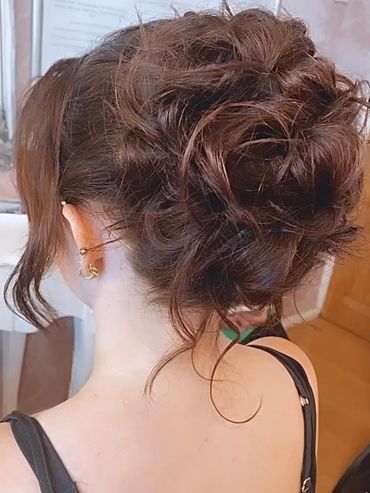 Hairstylist for Wedding, Event, Prom Hair updos