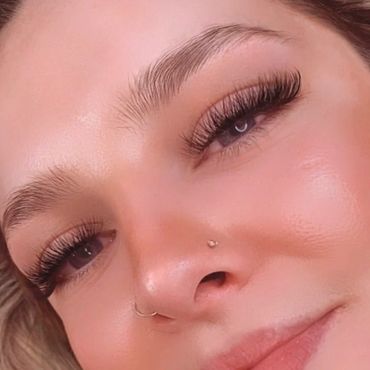 Lash Extensions Classic Hybrid & Russian