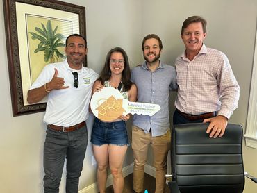 New home buyers closing on home