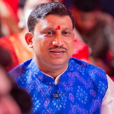 Neeraj Garg, owner Krishna trading company 4070 naya bazar