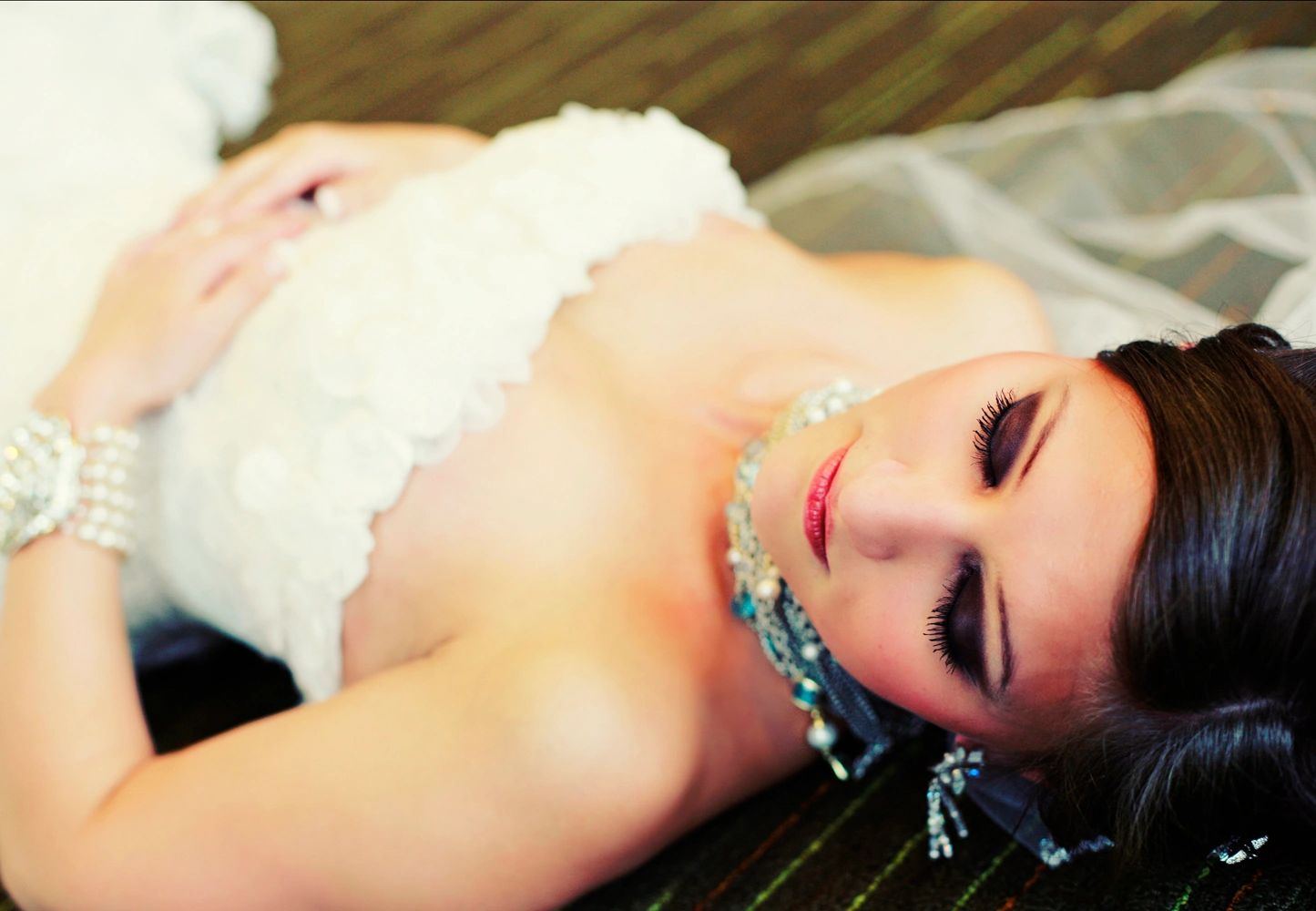 Close Eyes Bride