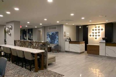 Courtyard by Marriott Aventura, FF&E Installation - Lobby