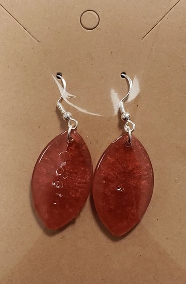 Ruby Red Pointed Oval