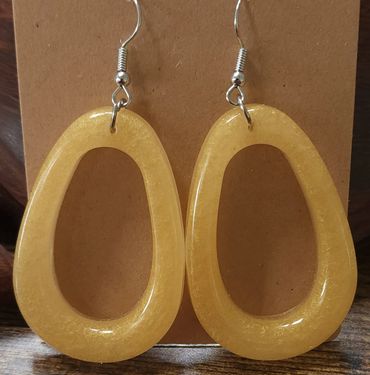 Golden Elongated Loops