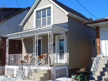 301 Roxborough Av
Crown Point community love Where You Live hamilton Ottawa Street Sold property