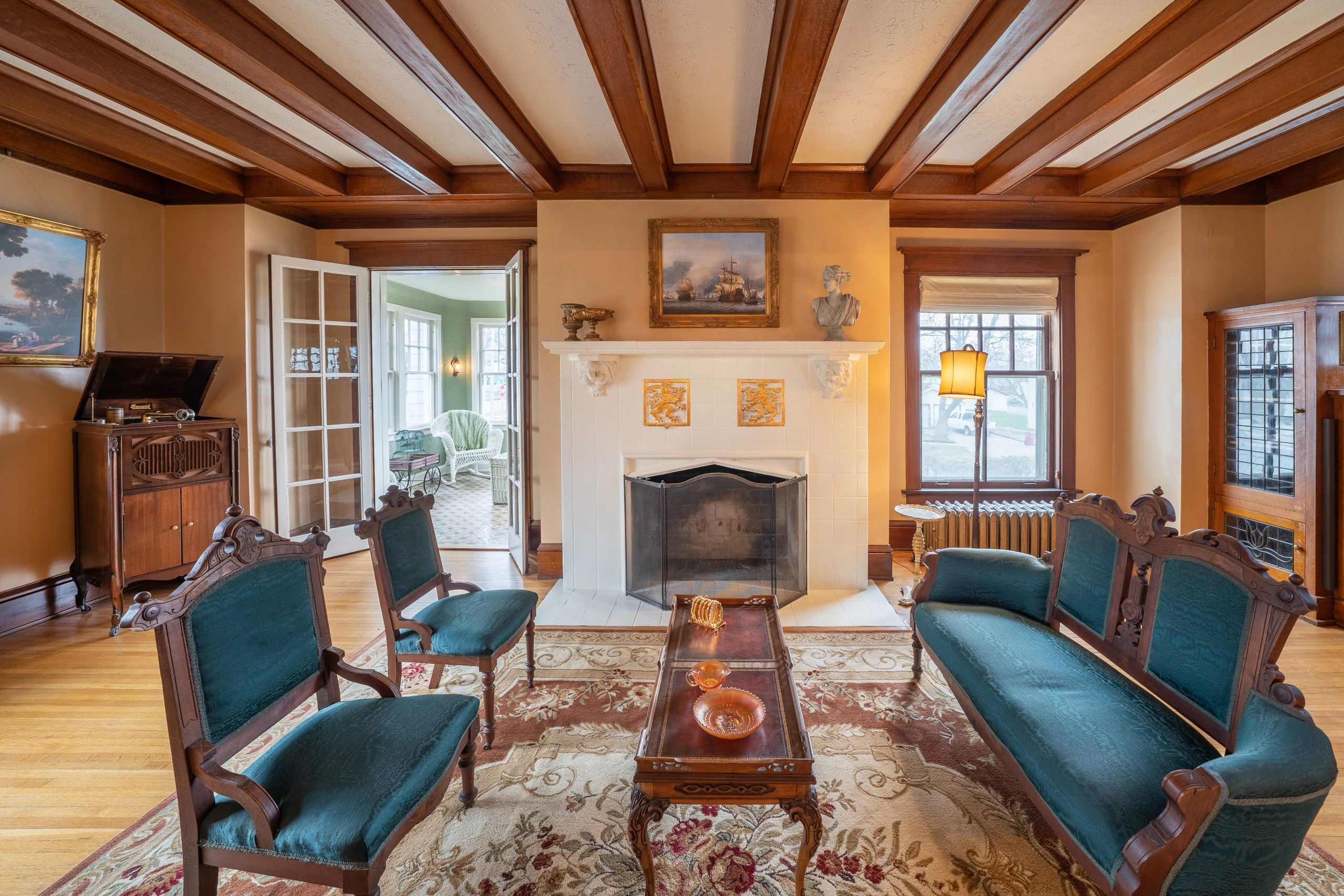 Historic Sioux Falls Rental Venue Parlor