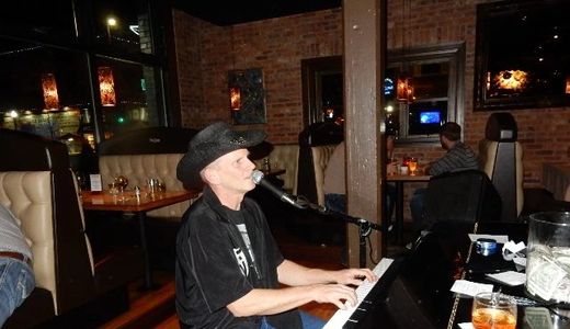 Dueling, Pianos, Treasure Valley, Great Northwest, venues, Bobby Dee Keys, Show, Rock Dee House