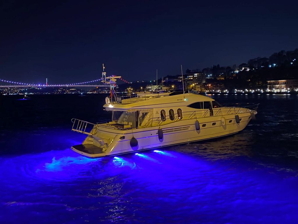 Bosphorus cruises
Bosphorus yacht tours
Istanbul Bosphorus cruises
Private Bosphorus boat tours