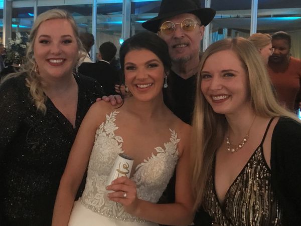 Louisiana Spice singers Alyssa Anderson, Quinn Rainwater and Chelsea Rainwater with a happy bride