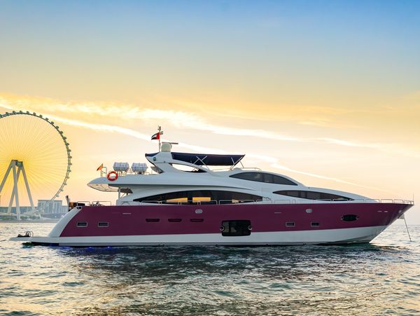 Yachts rentals in Dubai with Go fishing Tours Yachts and boats rentals.