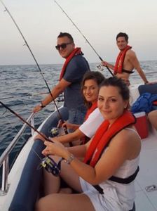 Fishing in Dubai with Go Fishing Dubai. Big game fishing, fishing trips in Dubai UAE, Fishing tours.