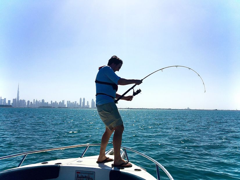 Fishing in Dubai, Fishing Dubai, Casting and jigging in dubai with Go Fishing Dubai.